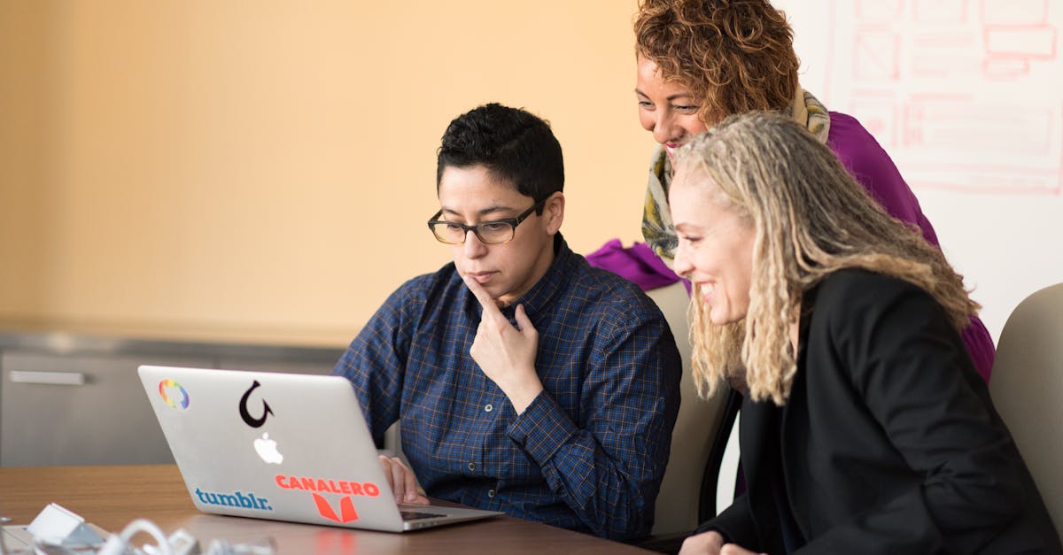 Cursor vs GitHub Copilot vs VS Code：怎么选、怎么搭配、怎么把风险关在笼子里